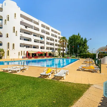 Moai Dream Apartment *